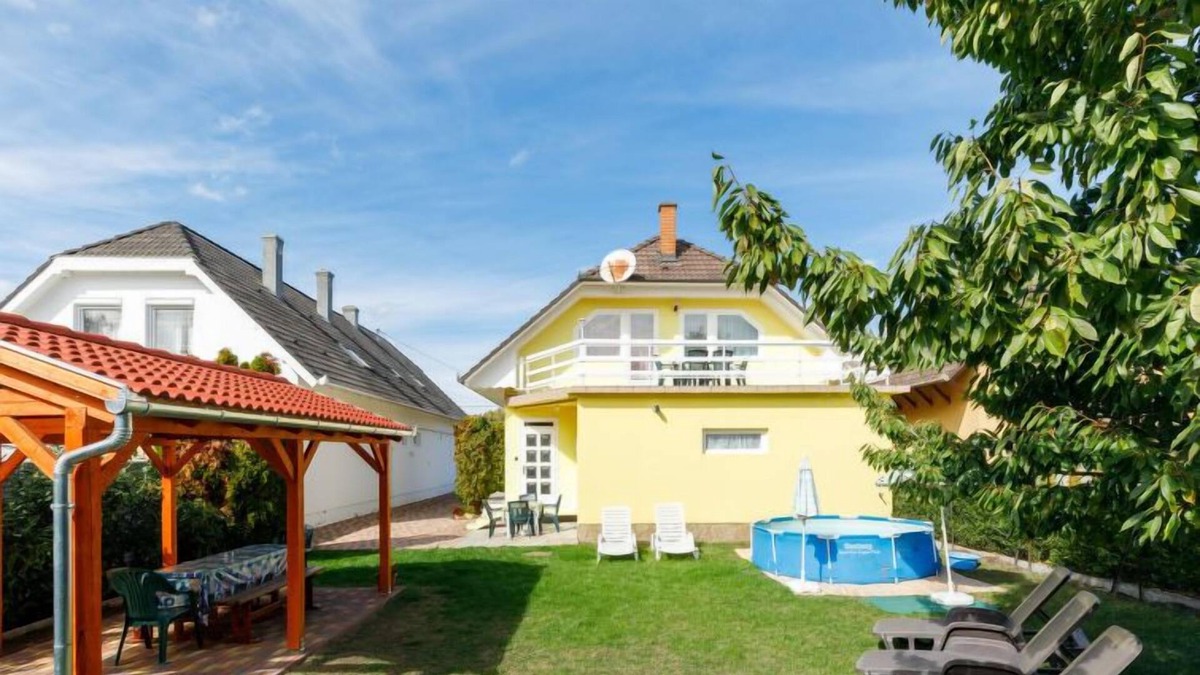 Balatonlelle House | Vacation home Grandessa in Balatonboglar/Balatonlelle - 12 persons, 6 bedrooms