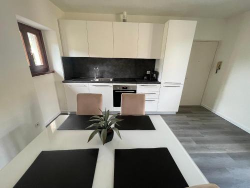 Vacallo Apartment | Vacallo Panorama Apartament - RentuGoo Travel