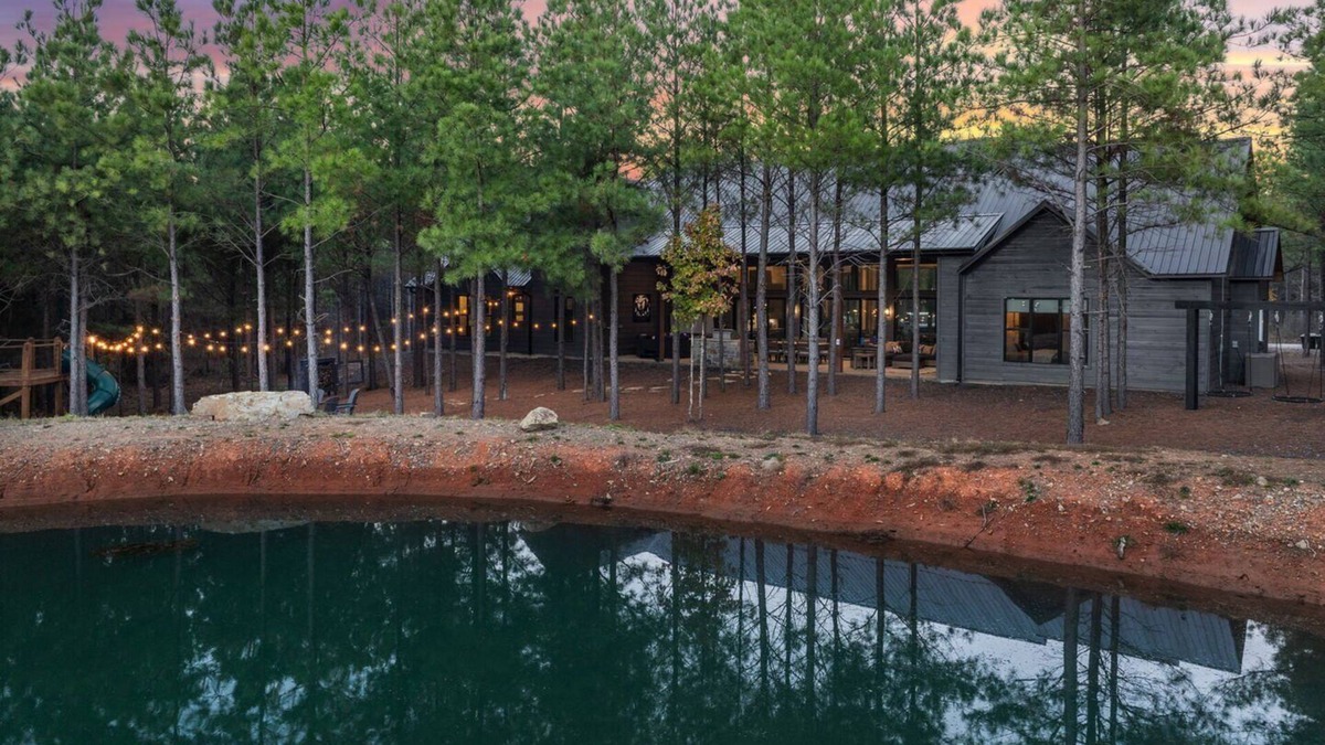Pickens Cabin | Vacana L&S, 2 Cabins-Game Area-Roulette Arcade,Fun Slide,Pets