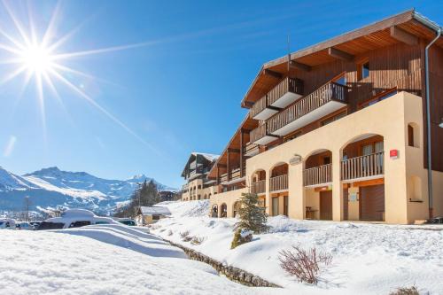 Doucy-Combelouviere Apartment | Vacancéole - Résidence La Duit