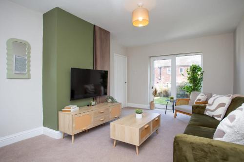 Chester-le-Street House | Vacant Nests The Wynd Spacious Home Parking