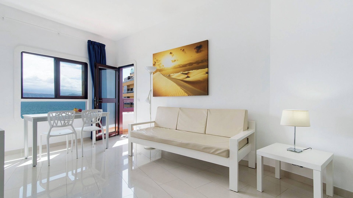 Las Palmas de Gran Canaria Apartment | Vacation rental “Estudio vista al mar 51” with Sea View & Wi-Fi
