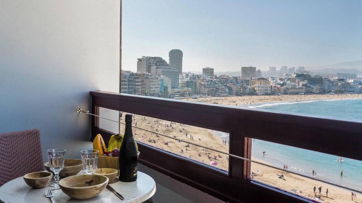 Las Palmas de Gran Canaria Apartment | Vacation Rental “Studio 50” with Sea View, Terrace & Wi-Fi
