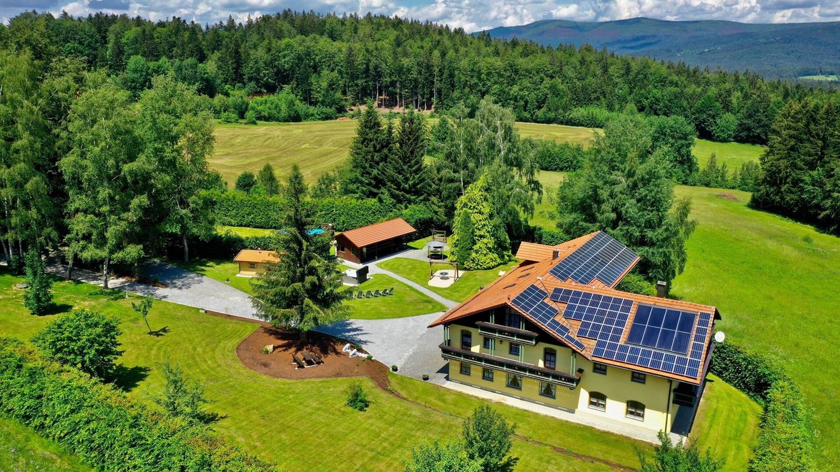 St. Oswald House | Vacation home for 40 guests with 625m² in Sankt Oswald-Riedlhütte (264618)