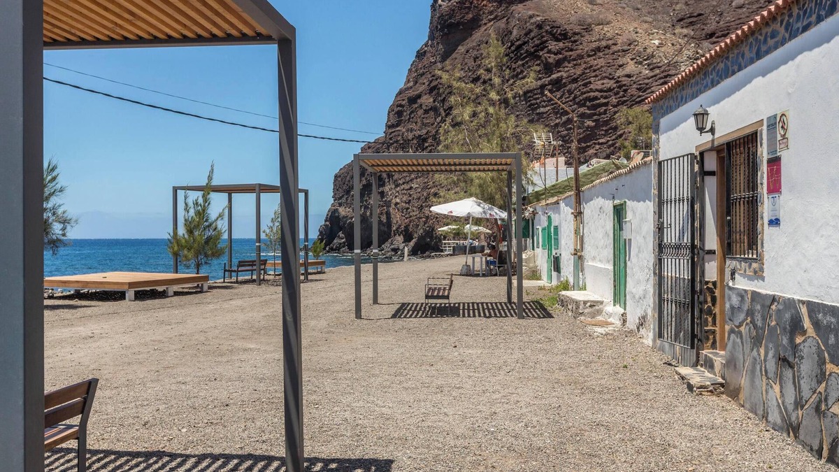 La Aldea de San Nicolas House | Vacation Home 'Casa Costera Playa de Tasarte' with Sea View, Terrace & Wi-Fi