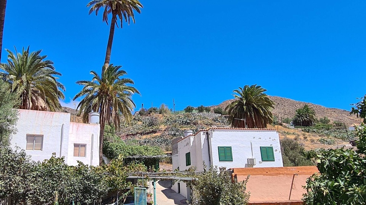 Santa Lucia Apartment | Vacation apartment with panoramic views at Finca Gran Calma - ideal for hikers