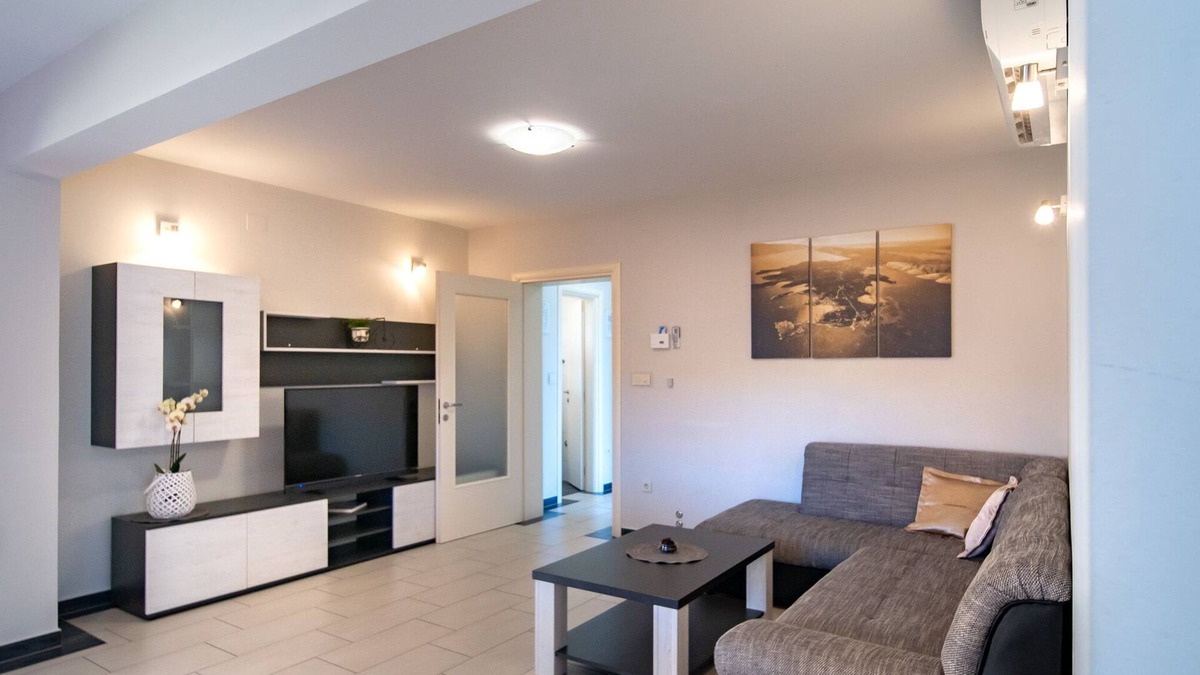 Rab Town Apartment | Vacation apartment A