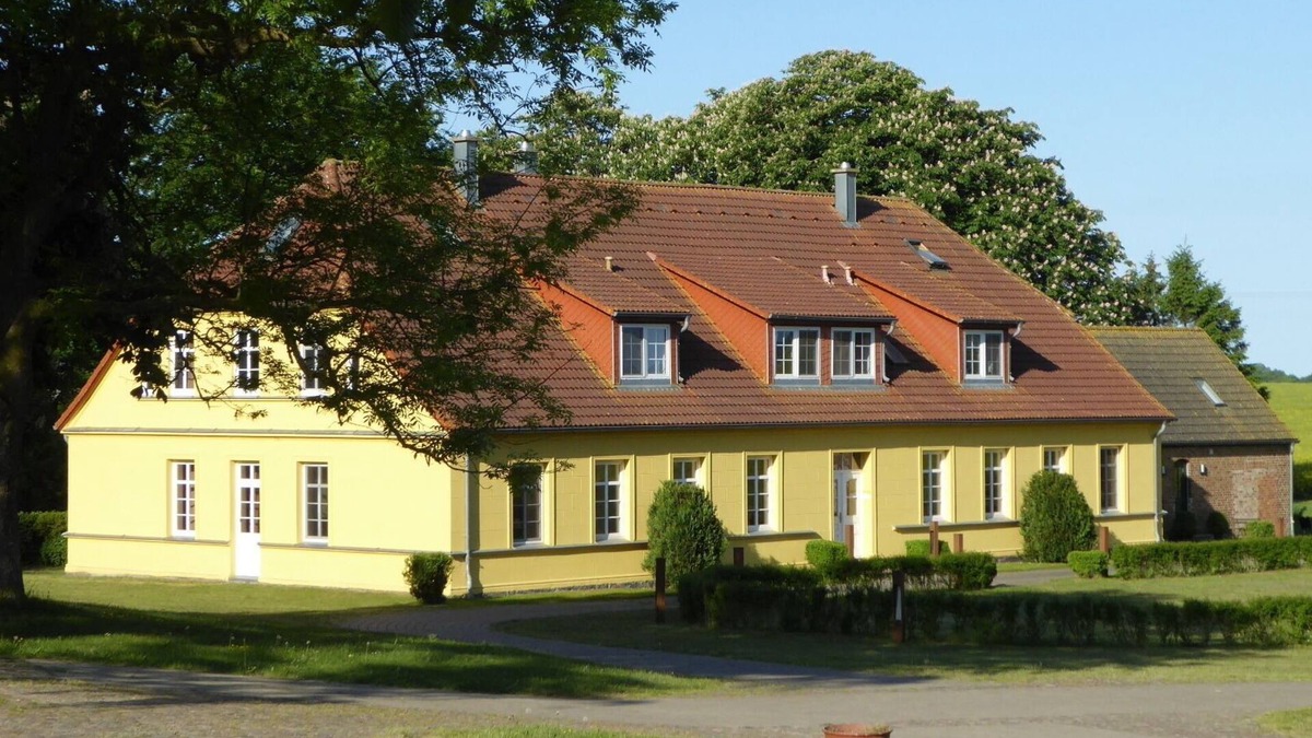 Gingst Apartment | Vacation apartment/apartment for 4 guests with 86m² in Gingst (117018)