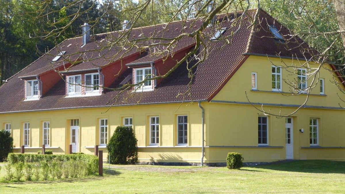 Gingst Apartment | Vacation apartment/apartment for 4 guests with 93m² in Gingst (117494)