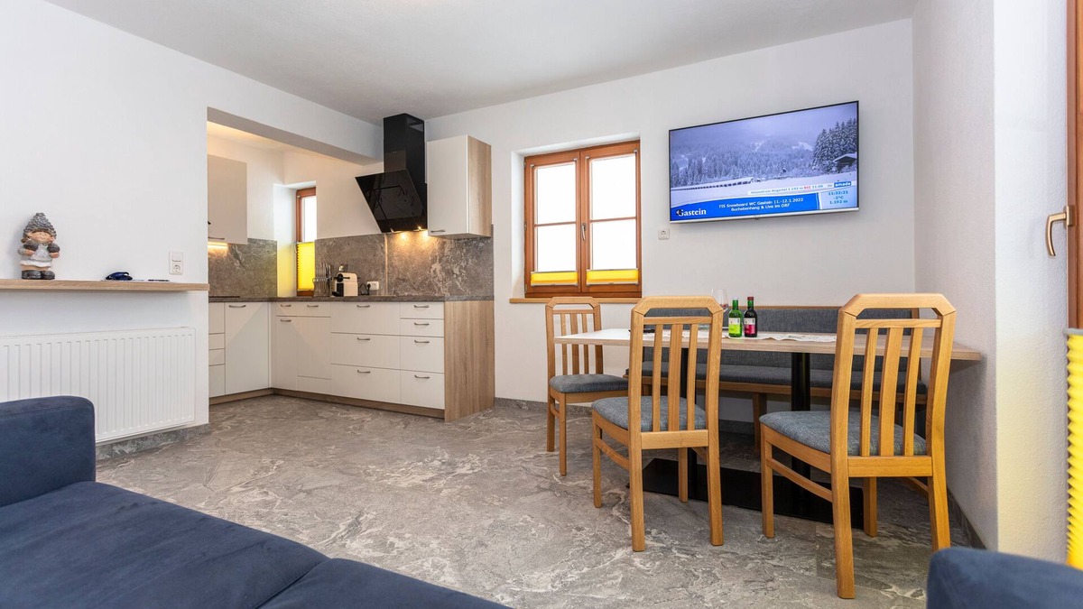 Embach Apartment | Vacation apartment/apartment for 4 guests with 65m² in Lend (295712)