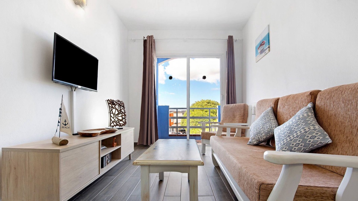 Tarajalejo Apartment | Vacation Apartment 'Buena Fuerte Apartamentos Marino' with Sea View, Shared Terrace and Wi-Fi