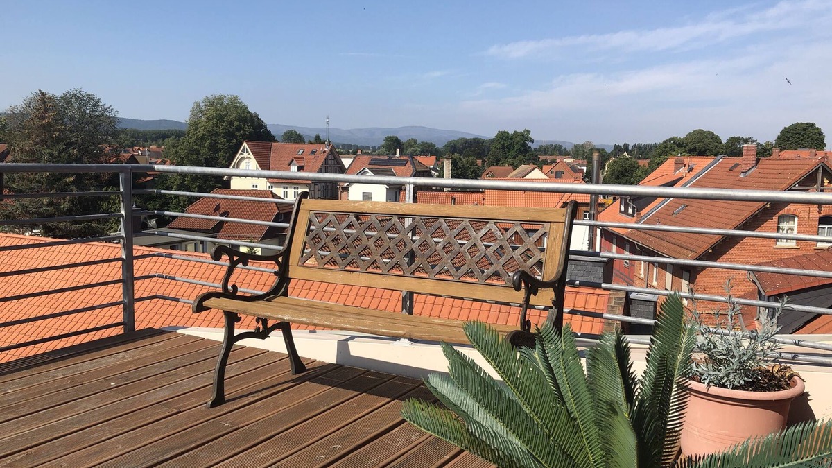 Derenburg Apartment | Vacation apartment "Brockenblick" - sauna - WLAN - roof terrace - 7 persons