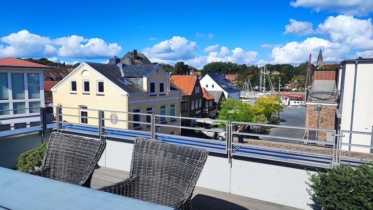 Eckernfoerde Apartment | Vacation apartment/apartment for 5 guests with 90m² in Eckernförde (126660)