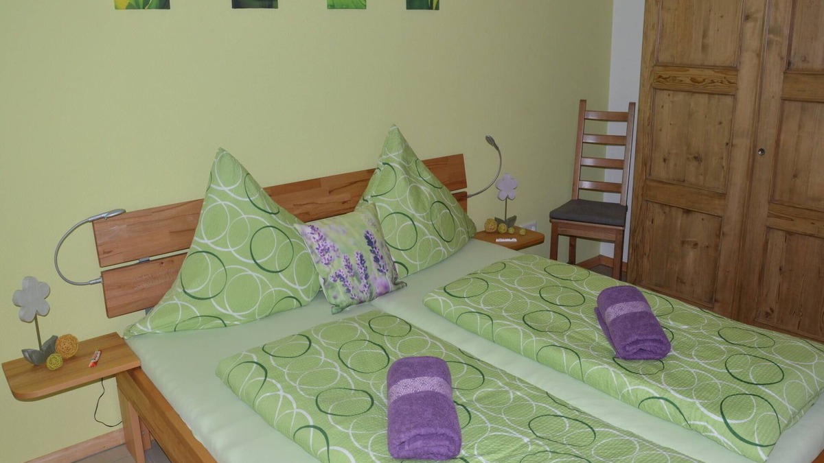 Rheinhausen Apartment | Vacation apartment/apartment for 8 guests with 55m² in Rheinhausen (17998)