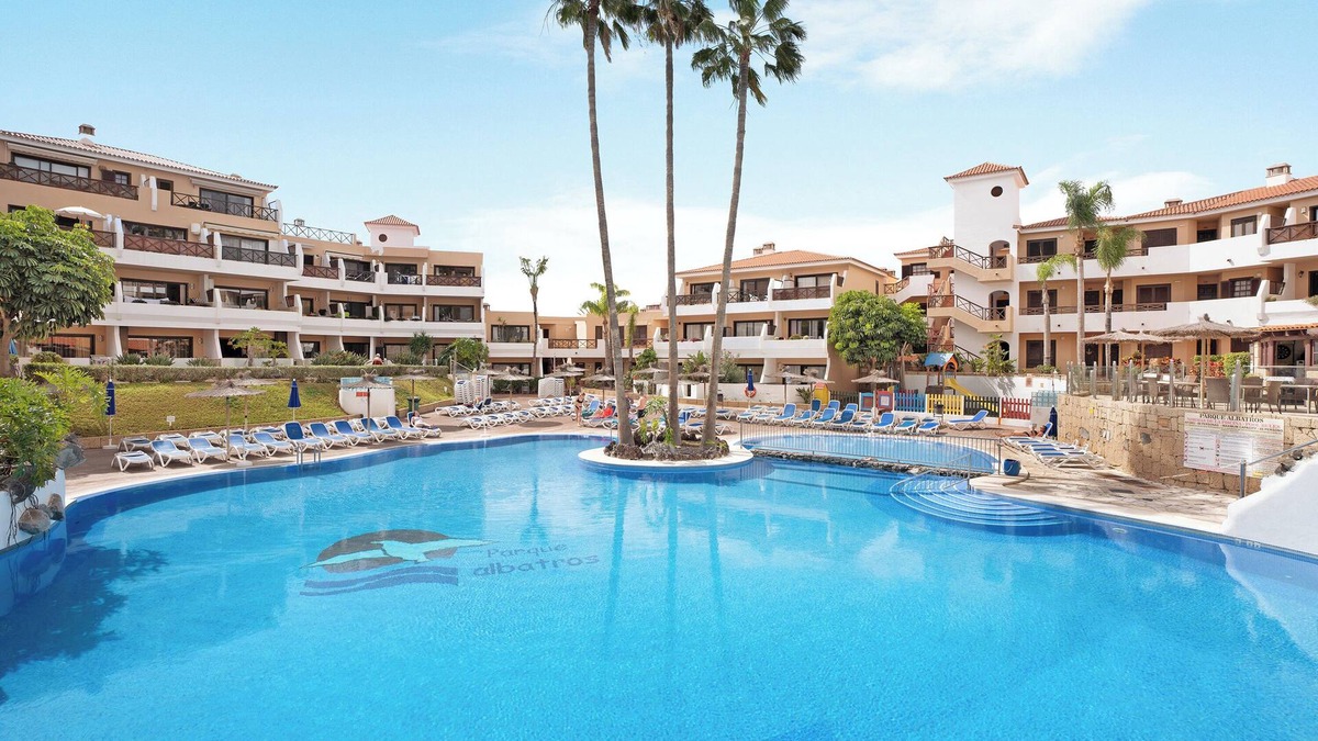 San Miguel de Abona Apartment | Vacation Apartment "Precioso En Golf De Sur" with Shared Pool,Private Terrace & Wi-Fi