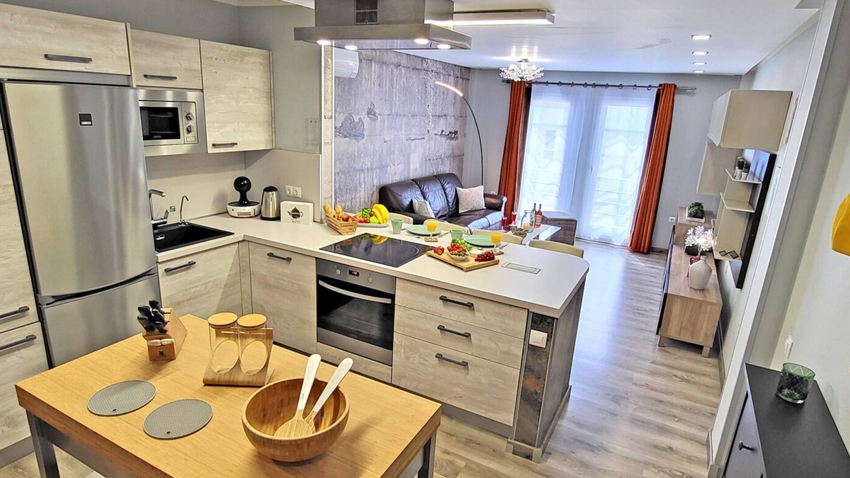 Gran Tarajal Apartment | Vacation apartment VISTA PUERTO, Gran Tarajal, fiber optic internet, sea view