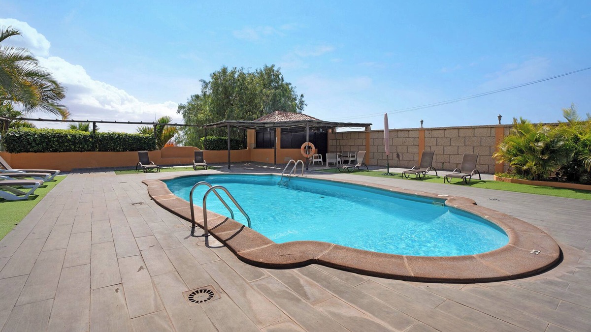 Las Galletas Apartment | Vacation Apartment 'Finca La Bonita Ap M1' with Shared Pool, Shared Terrace and Wi-Fi
