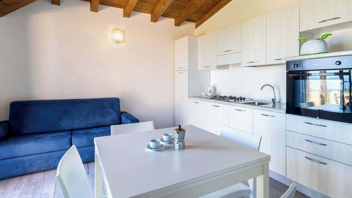 Paduledda Apartment | Vacation Apartment “Case Aquafan Mare” with Sea View, Pool & Terrace