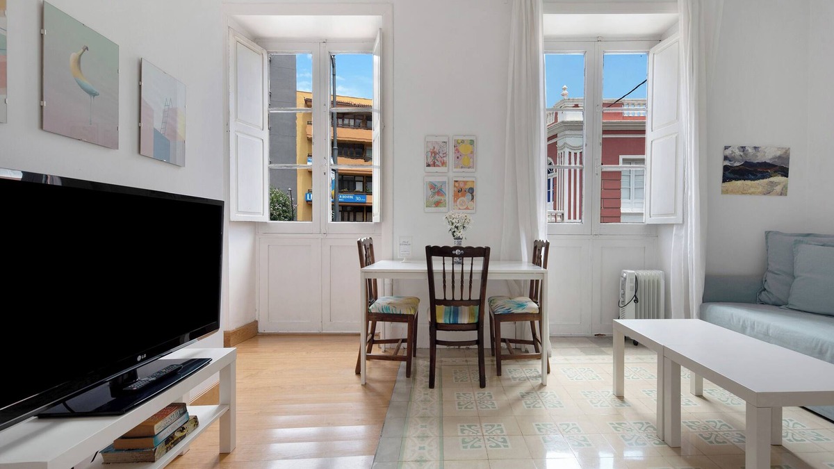 La Orotava Apartment | Vacation Apartment 'La Casita Verde' with Shared Terrace and Wi-Fi