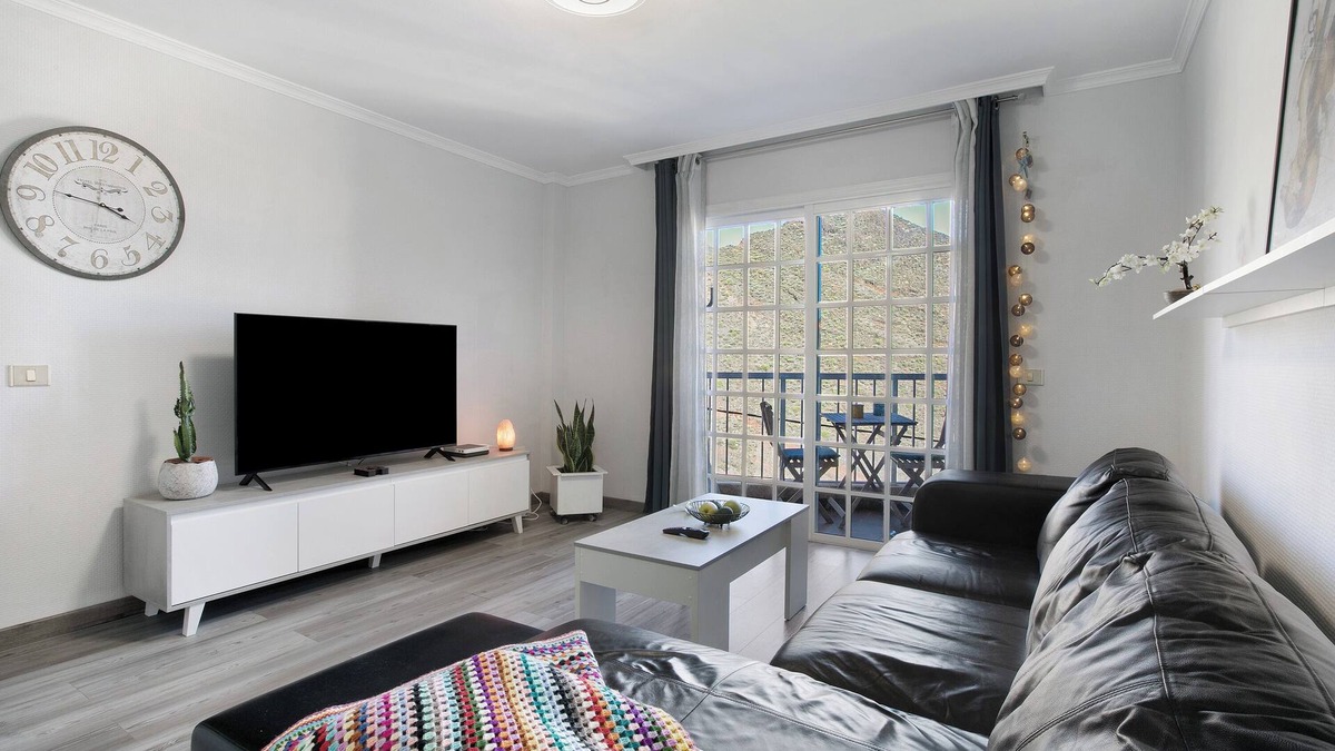 San Andres Apartment | Vacation Apartment 'Las Teresitas Beach' with Mountain View, Balcony and Wi-Fi