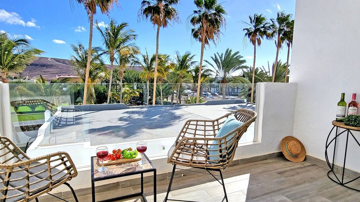 Tarajalejo Apartment | Vacation apartment LAS PALMERAS, Tarajalejo, balcony, WiFi