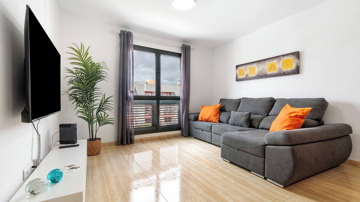 Melenara Apartment | Vacation Apartment 'La Calma En Playa De Salinetas' with Wi-Fi