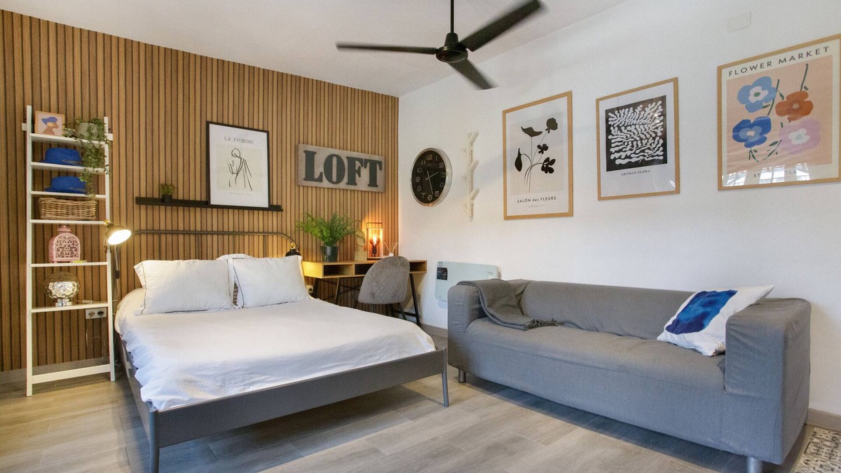 San Cristobal de La Laguna Apartment | Vacation Apartment 'Loft La Laguna' with Shared Terrace, Shared Garden and Wi-Fi