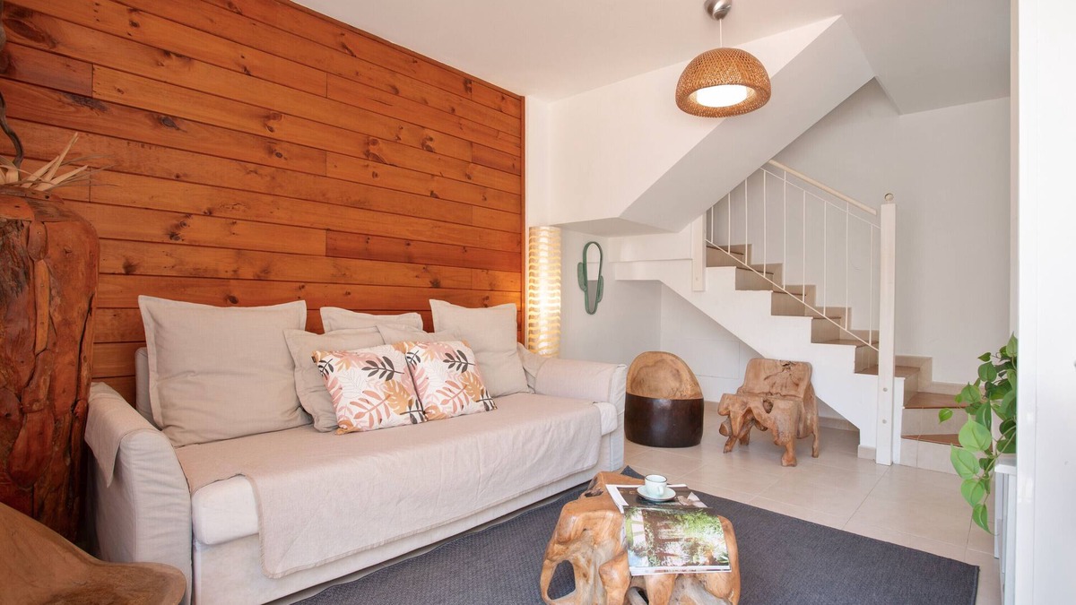 Corralejo Apartment | Vacation Apartment 'Native Coconut House' with Private Terrace and Wi-Fi