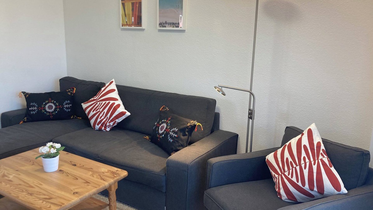 Lemkenhafen Apartment | Vacation apartment "Sonnestern" for 2 guests and 2 dogs with terrace-in a few minut