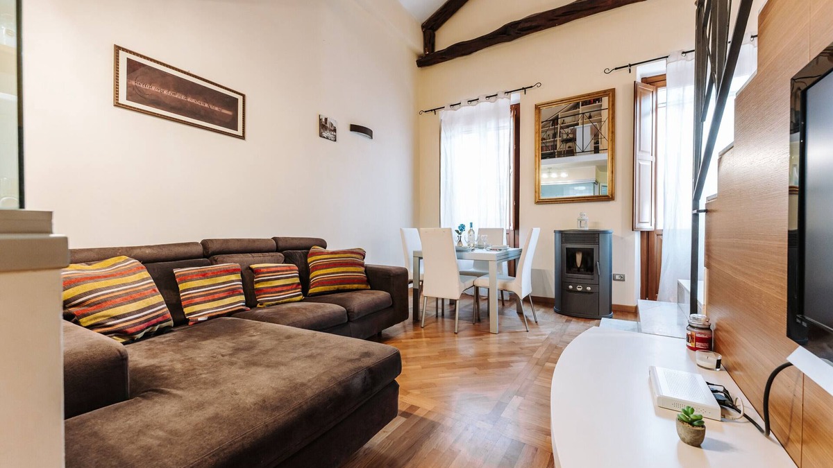 Cagliari Apartment | Vacation Apartment “Suite Villanova” with Wi-Fi, A/C & Balcony