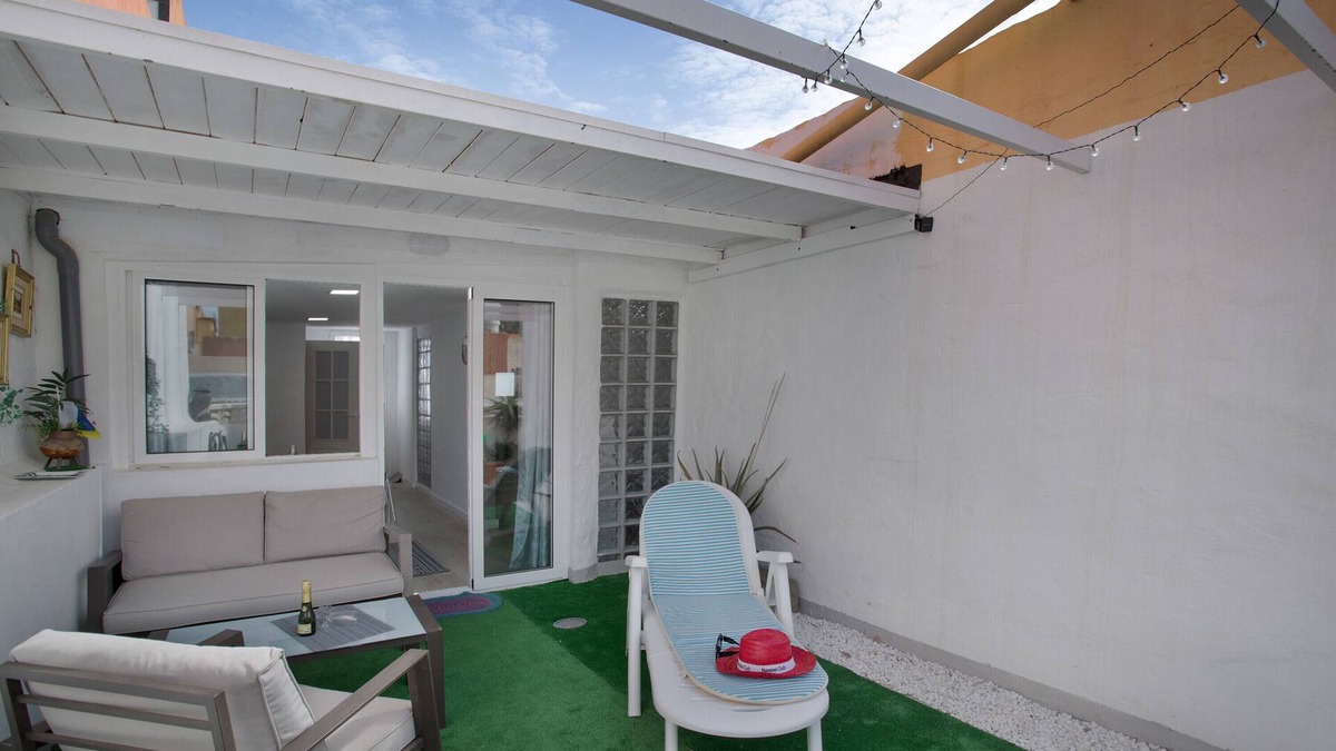 Aguimes Apartment | Vacation Apartment 'Villa Monica' with Sea View, Private Terrace and Wi-Fi