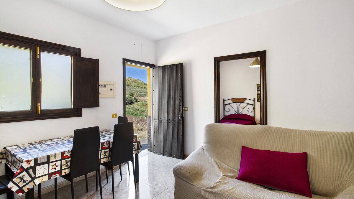 Galdar House | Vacation Apartment 'Villa Palomino' with Mountain View, Private Terrace and Wi-Fi