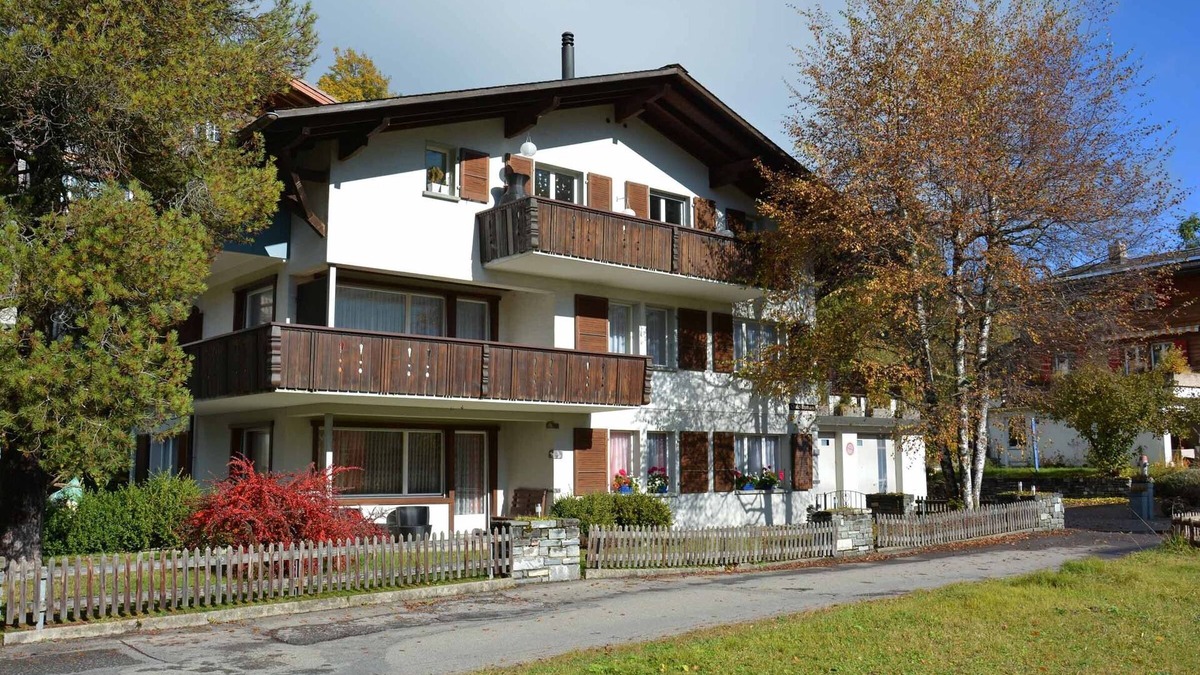 Adelboden Apartment | Vacation apartment with sunny garden seating area, close to the village center.