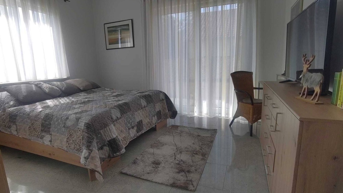 Fuerth Apartment | Vacation apartment with a great view and private roof terrace