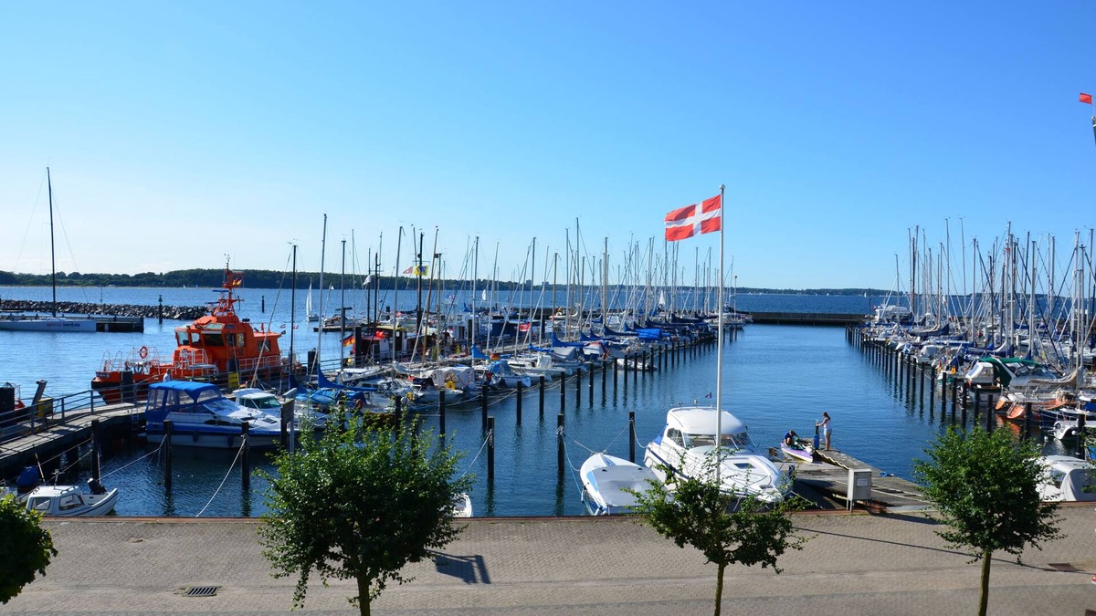 Laboe Apartment | Vacation apartment with a view of the marina and Kiel Fjord
