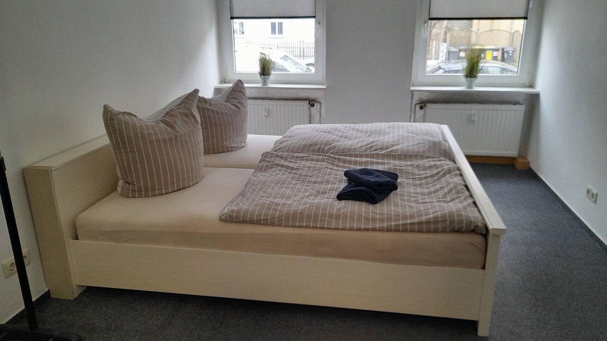 Zwickau Apartment | Vacation apartment with 2 bedrooms near the August Horch Museum