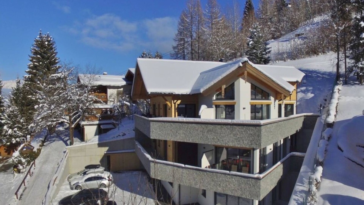 Alpendorf Apartment | Vacation apartment/apartment for 10 guests with 120m² in Sankt Johann im Pongau (164345)