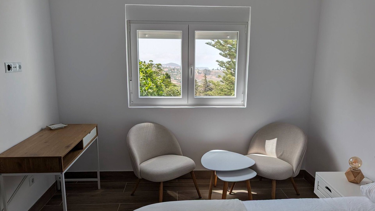 Los Portales Apartment | Vacation 'Bastion Del Drago - 3' with Mountain View, Shared Terrace and Wi-Fi