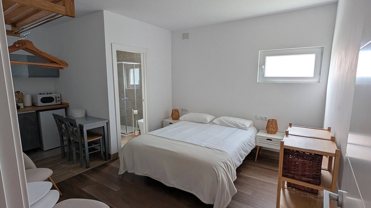 Los Portales Apartment | Vacation 'Bastion Del Drago - 4' with Mountain View, Shared Terrace and Wi-Fi