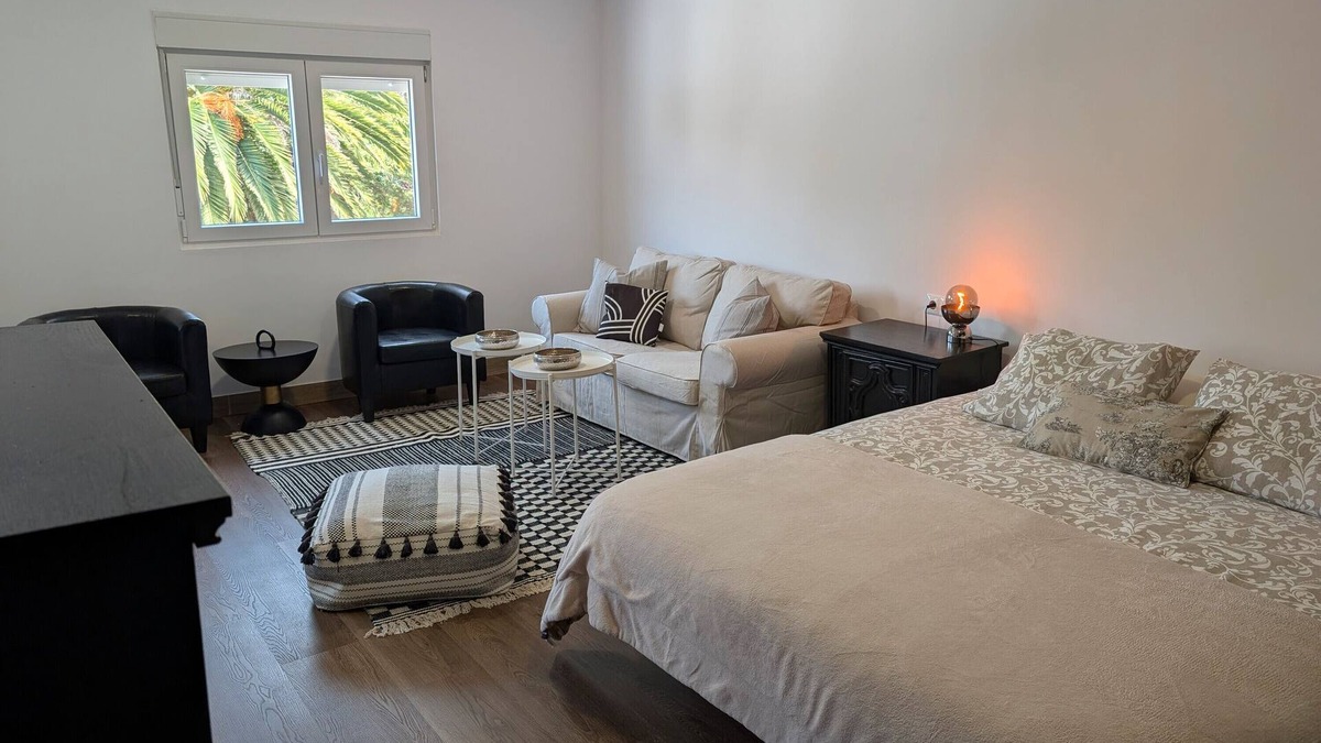 Los Portales Apartment | Vacation 'Bastion Del Drago - 5' with Mountain View, Shared Terrace and Wi-Fi