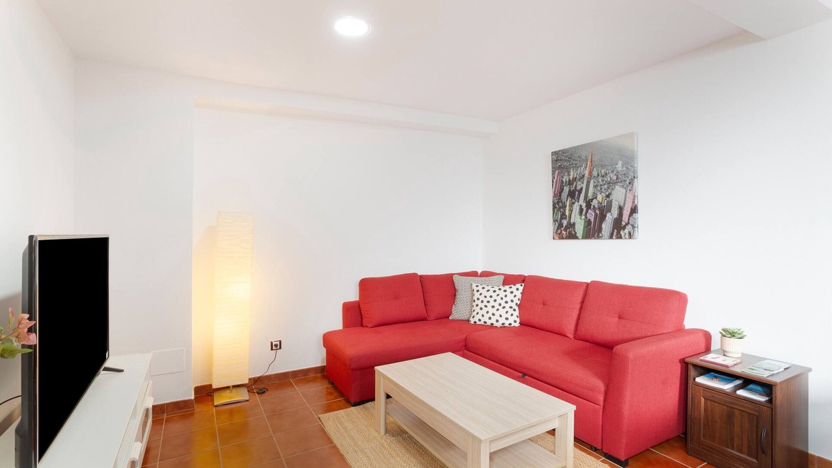 Firgas Apartment | Vacation 'Casa Alejandro' with Mountain View, Private Terrace and Wi-Fi