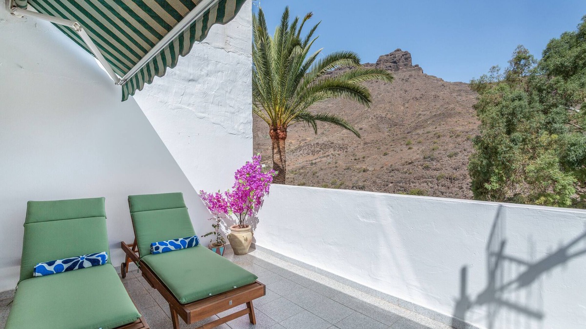 Mogan Apartment | Vacation 'Danoe 5' with Mountain View, Private Terrace and Wi-Fi