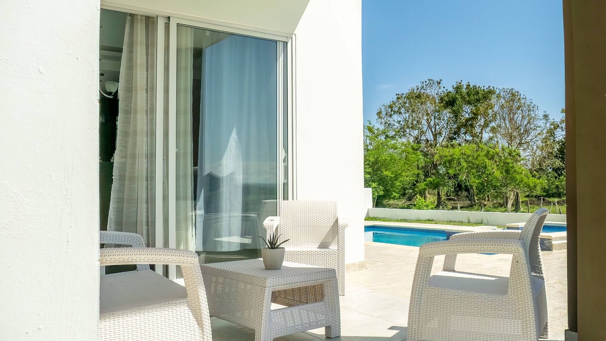 Montellano Villa | Vacation Villa With Pool/jacuzzi/grill 15min Airport