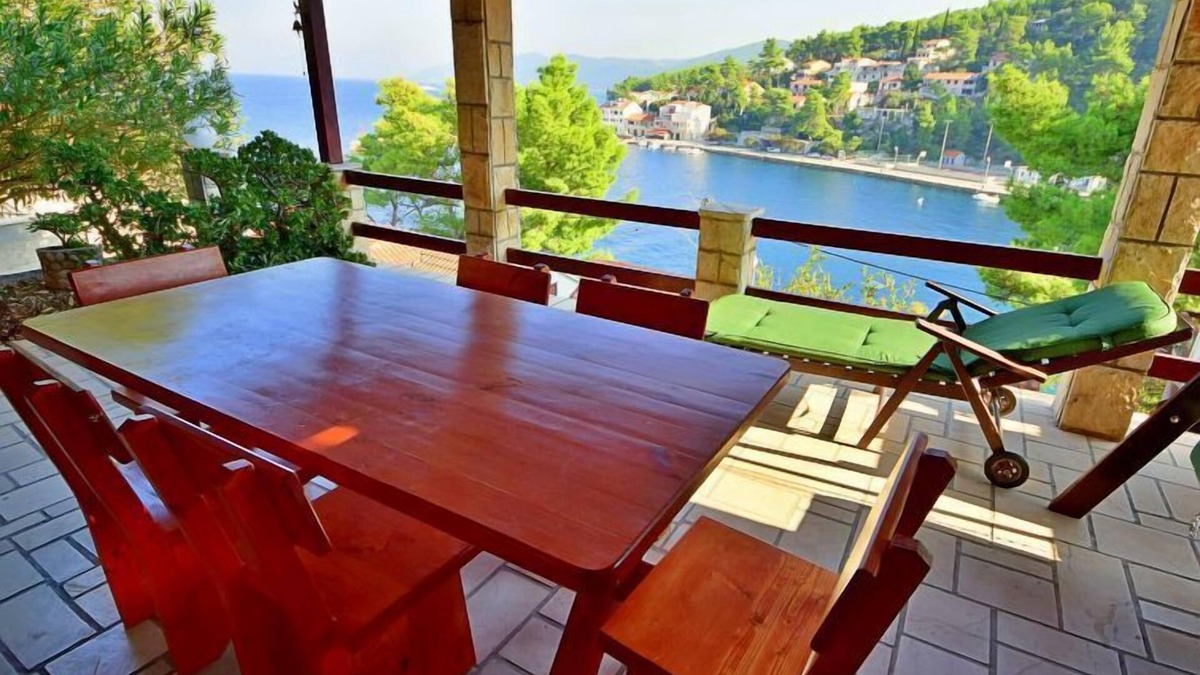 Prigradica House | Vacation home Peter by Interhome