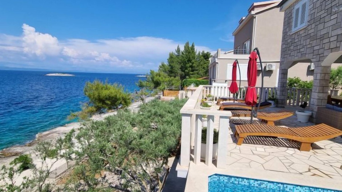 Prigradica House | Vacation home Nada by Interhome