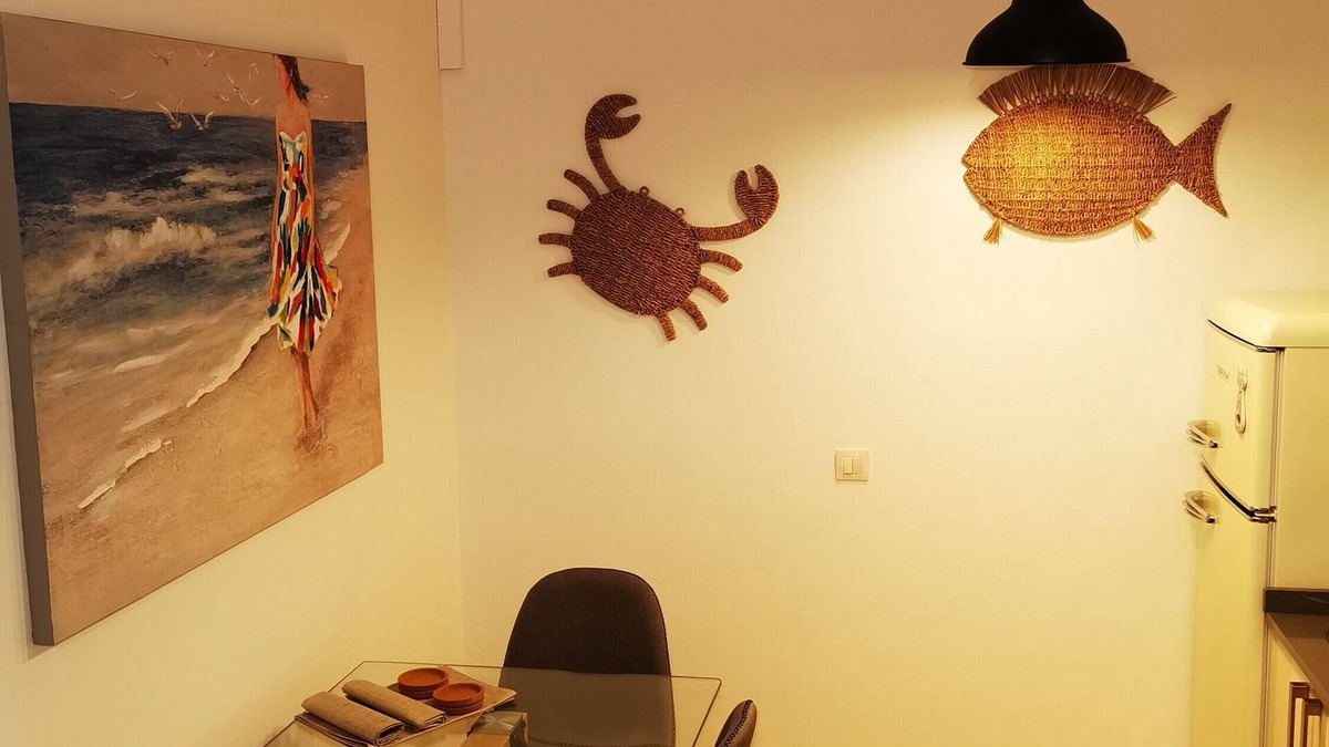 El Golfo House | Vacation Home '2' with Wi-Fi and Air Conditioning
