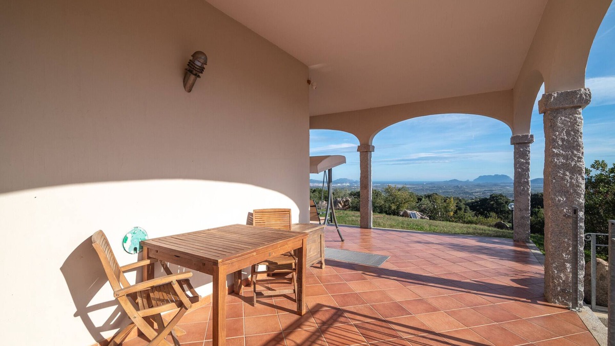 Aratena House | Vacation Home "Appartamento Bellavista" with Sea View, Private Terrace & Wi-Fi