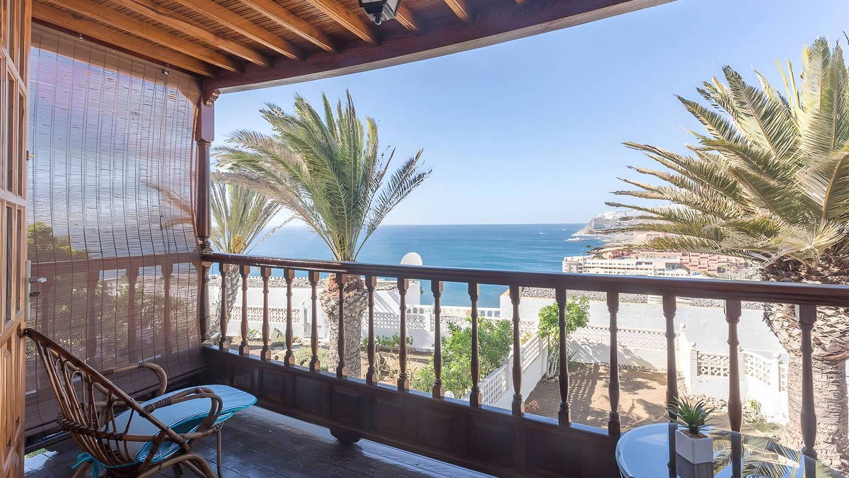 Balito House | Vacation Home 'Atardecer En Caideros' with Sea View, Shared Pool and Wi-Fi