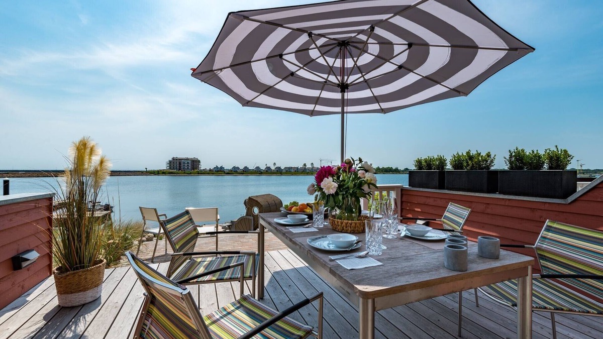 Olpenitz House | Vacation home "Auszeit" with sauna, fireplace, south-facing terrace and 50 meters to the Baltic Sea beach