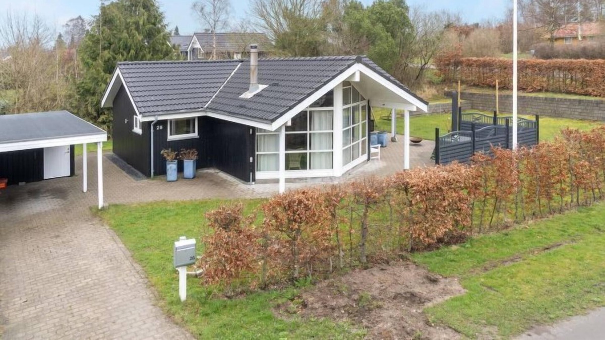 Mosebølle House | Vacation home "Broder" - 300m to the inlet in Sealand in Faxe - 6 persons, 3 bedrooms